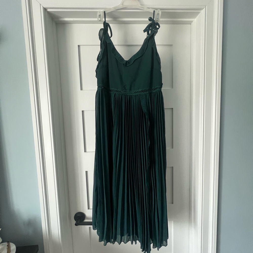 Lulu's Forest Green Dress